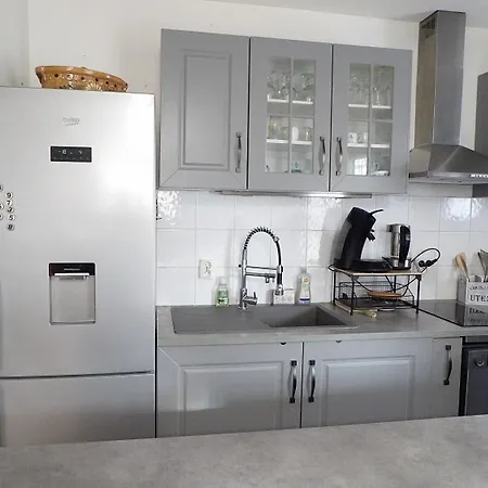 Confort Piscine Parking Lägenhet