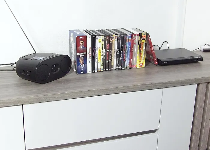 Confort Piscine Parking